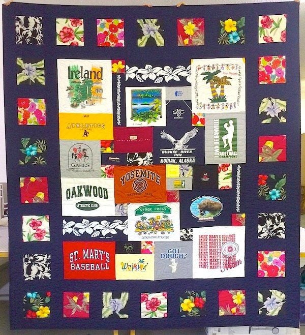 Memorial_quilt_From_moms_clothing-1