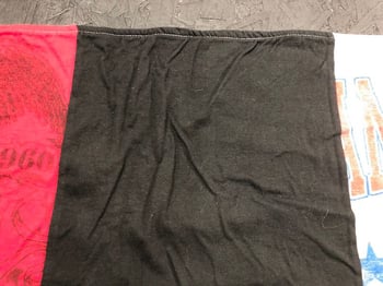 This shows the front of a blanket and you can see how the two layers are not connected and how messy it will look. 