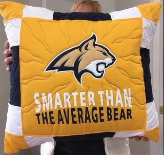 T-shirt pillow T-shirt pillow