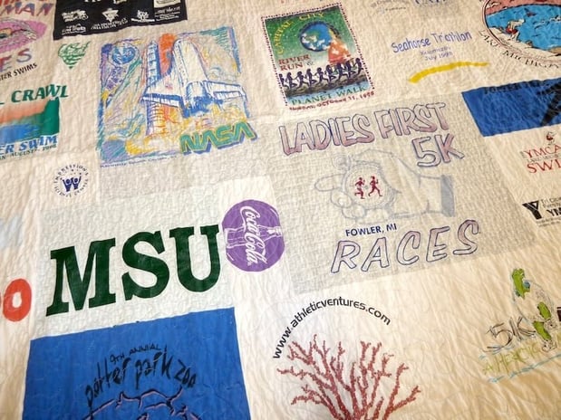 Old quilt 98 close up