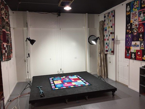 Photo room at Too Cool T-shirt Quilt