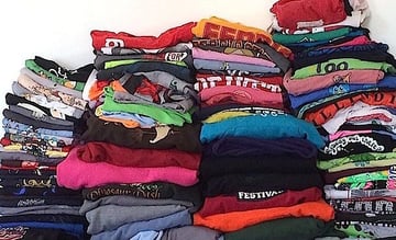 planning which T-shirts to use in your T-shirt quilt